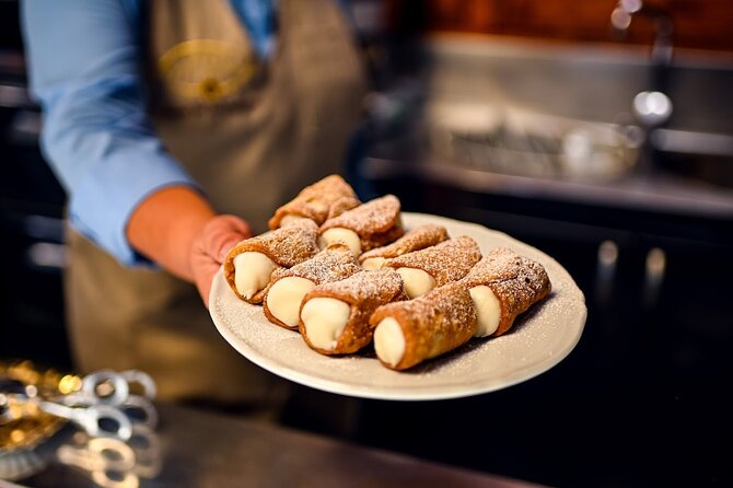 Rome Food Tour in the Historic Centre with 8+ Food Tastings - A Renaissance palace and Rome’s layered center