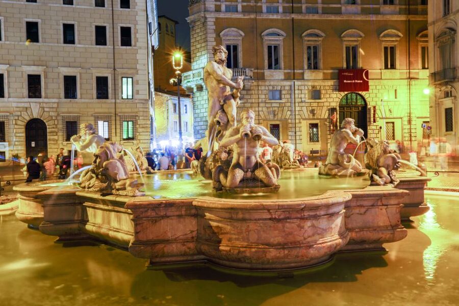 Rome: Guided City Center Evening Sightseeing Walking Tour - How the guides shape the experience