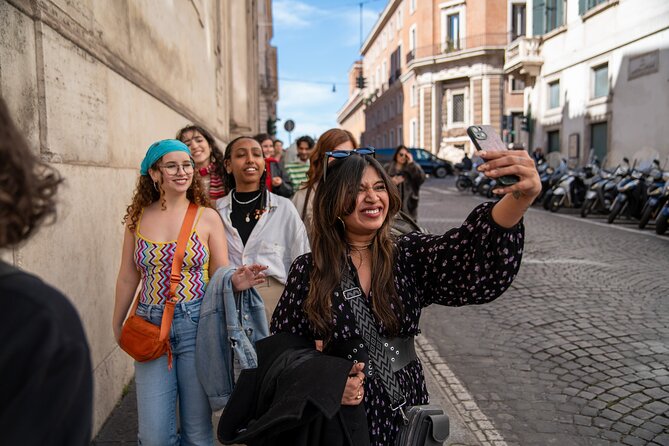 Rome: Guided Small Group Walking Tour of City Highlights - Starting at Piazza d’Aracoeli and the Vittoriano