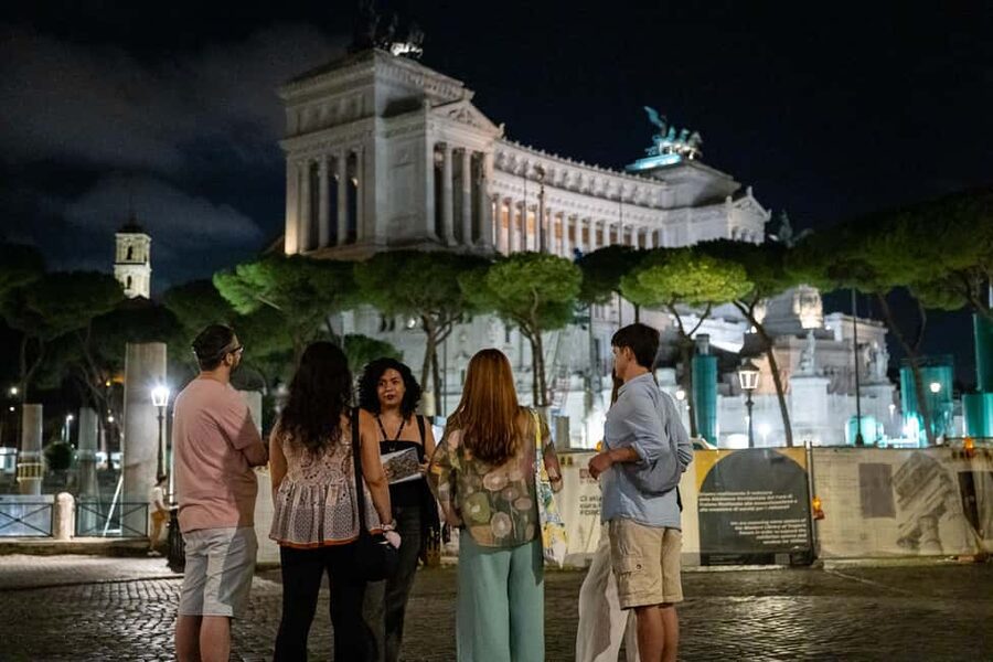 Rome: Moonlight Guided Walking Tour – Free for Kids - Why Rome works so well after sunset