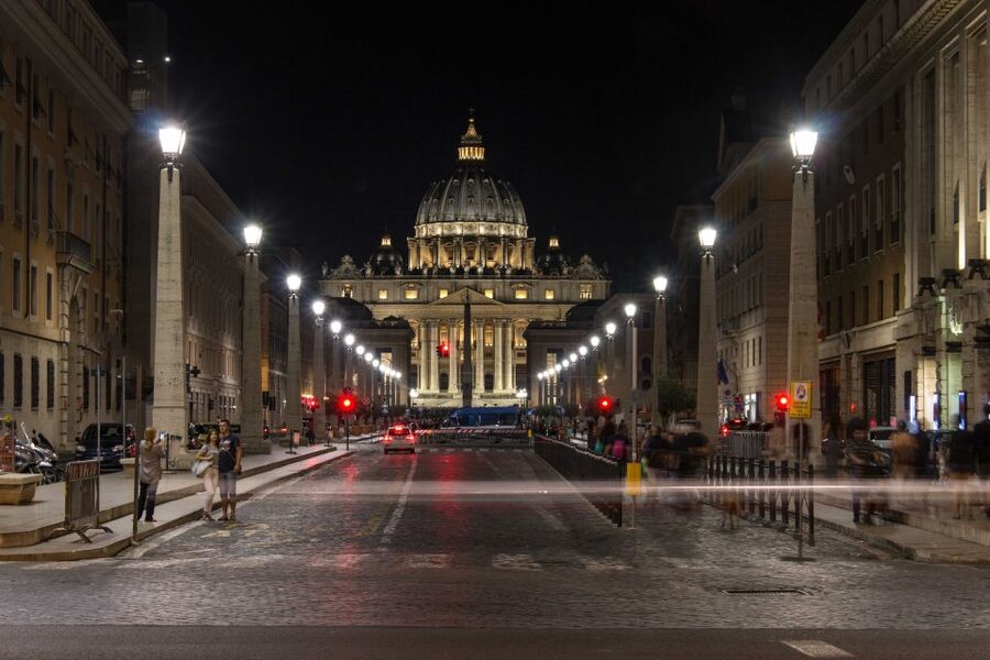 Rome: Private Walking Tour with a Local - Cancellation, language, and booking details