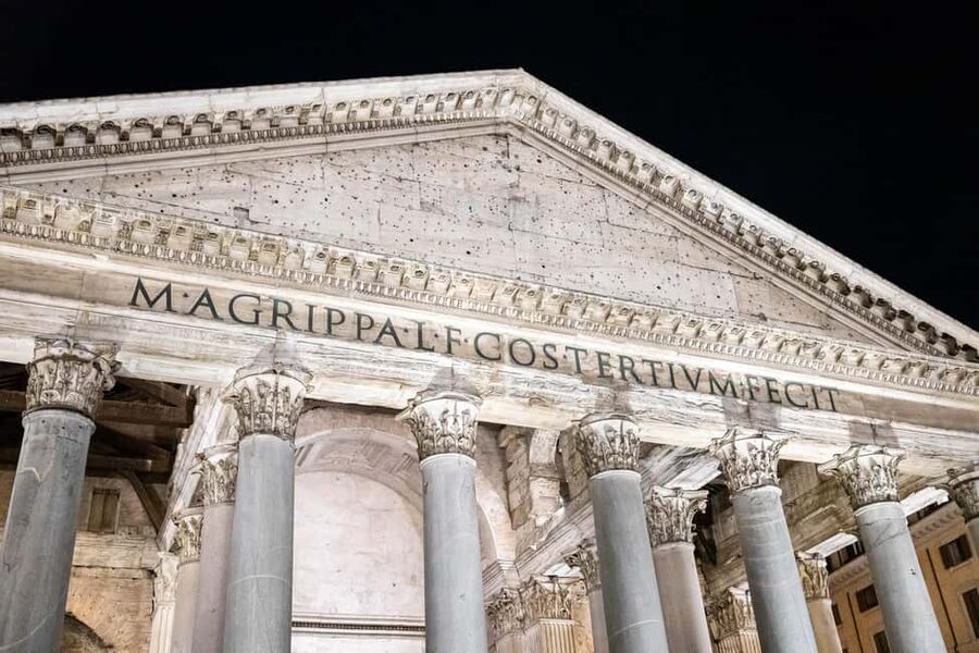 Rome: Small-Group Guided Day or Night Walking Tour - Key points at a glance