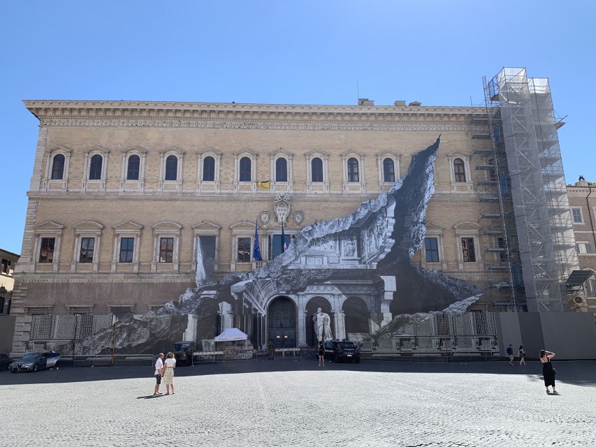 Rome: Trastevere and Roman Ghetto Guided Walking Tour - Piazza Trilussa and local Roman character