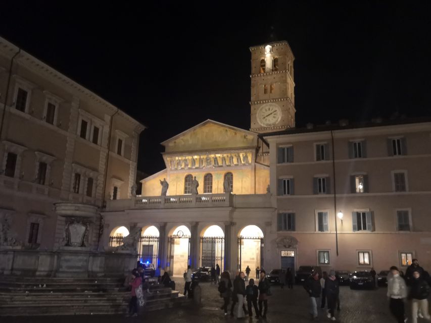 Rome: Trastevere & Campo de Fiori Street Food Walking Tour - Crossing the Tiber at Ponte Sisto