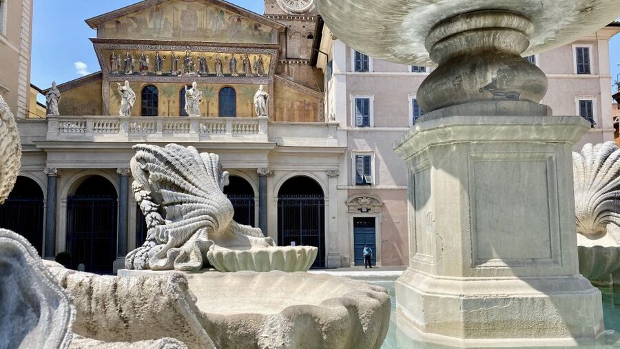 Rome: Underground Trastevere Guided Walking Tour - The guides are the main reason to choose this tour