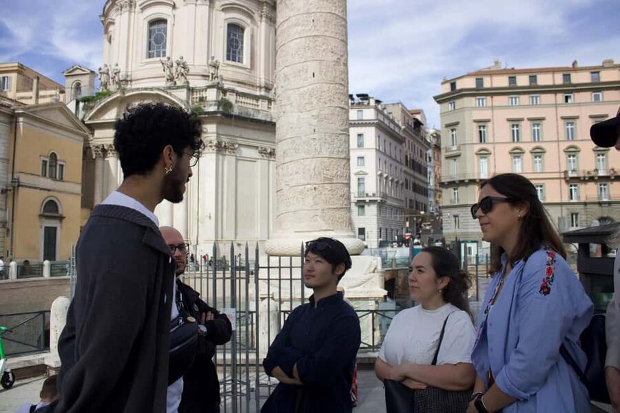 Rome Walking Tour: Pantheon, Trevi, Navona & Hidden Gems - Price, group size, and overall value
