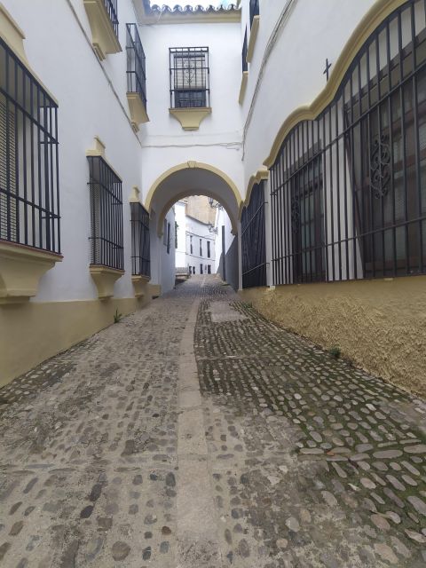 Ronda: 2-Hour Private Walking Tour - Old-town streets and the many layers of Ronda
