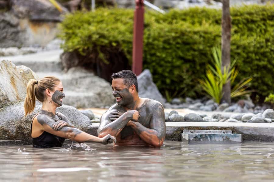 Rotorua: Hell's Gate Outdoor Mud Spa & Guided Walk - Start with the map or wait for a guide