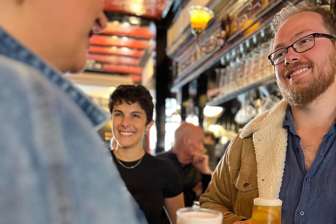Royal Historic Pubs Walking Guided Tour in London - Starting at Piccadilly Circus at 2 pm