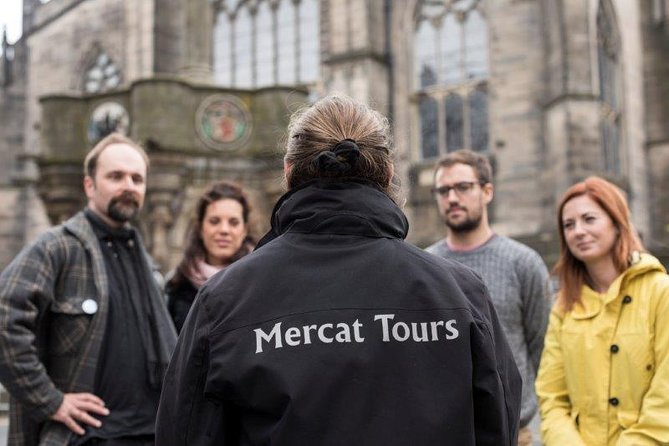 Royal Mile and Edinburgh Castle - Small Group Walking Tour - Entering Edinburgh Castle with a guided introduction