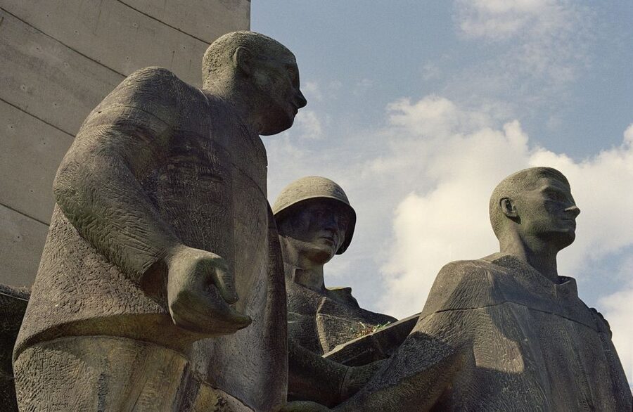 Sachsenhausen Memorial: Walking Tour from Berlin - The Camp’s Final Months and the Soviet Special Camp
