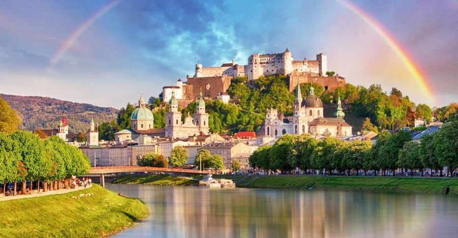 Salzburg: Old Town, Mozart, & Mirabell Gardens Walking Tour - Mozart on Getreidegasse
