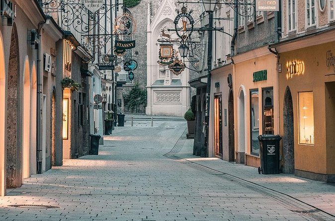 Salzburg Oldtown: Sightseeing Walking Tour with Licensed Local Guide - Makartsteg and the city’s river divide