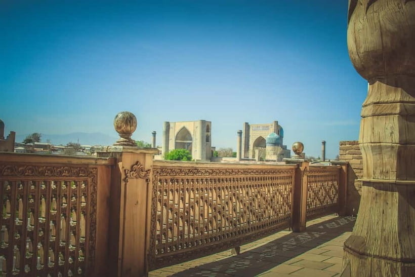Samarkand: Historical Monuments Guided Walking Tour - Two hours inside Registan Square