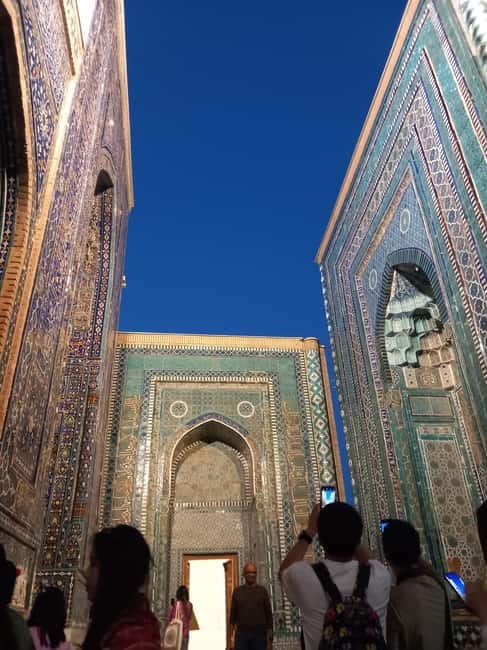 Samarkand One Day Tour: one day walking & group tour - Timing, language, and comfort details