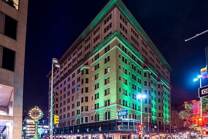 San Antonio Ghost Walking Tour - The 9 p.m. start at Crockett Tavern