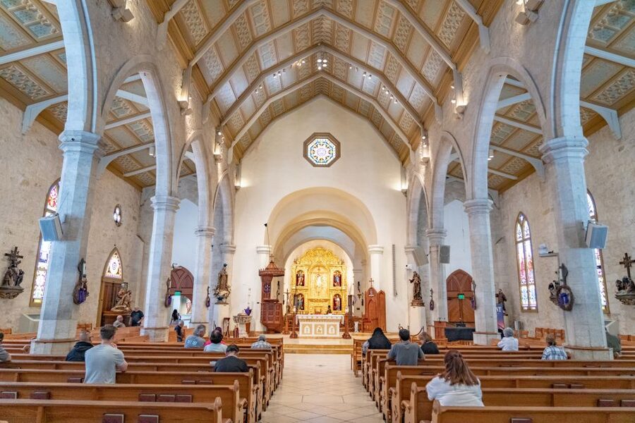 San Antonio: Historic Downtown Food and Culture Walking Tour - The Menger Hotel and a ghostly pause