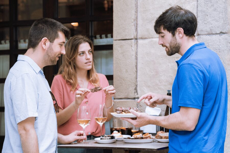San Sebastian: Walking Tour with Pintxo and Drink - From Boulevard de Donostia to City Hall