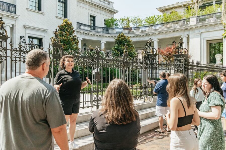 Savannah: Ghosts, Asylums, Voodoo, and Horror Walking Tour - Is $25 a fair price for two hours?