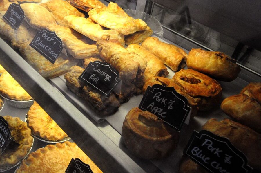Savannah: Historic District Foodie Walking Tour - Six stops that turn sightseeing into lunch