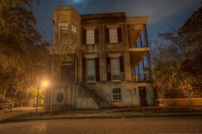 Savannah's Ghost City "Dead of Night" Walking Night Tour - A night walk through Savannah’s darker side