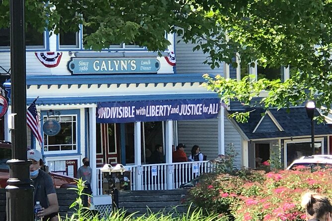 Savor Bar Harbor Culinary Walking Tour - How the small group changes the experience