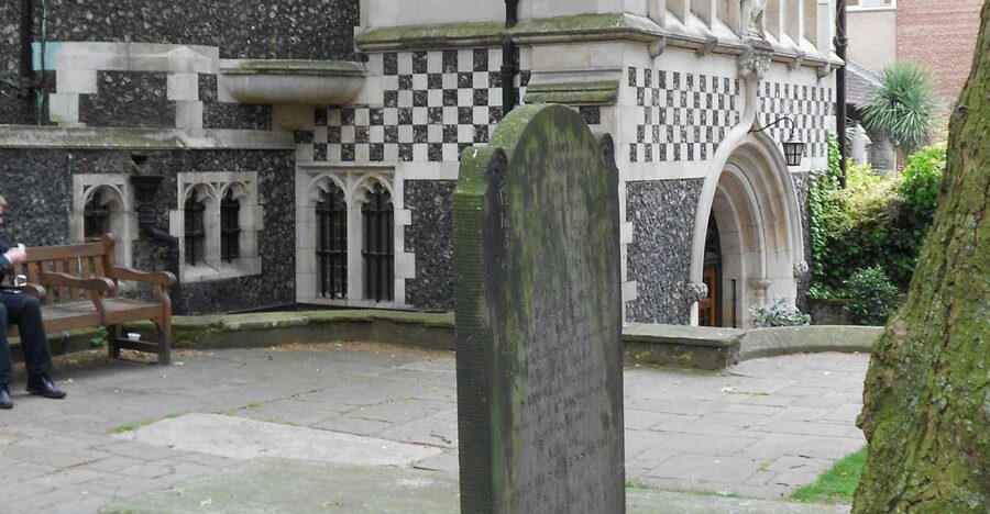 Secret Old London Walking Tour - Smithfield, jousts, and the execution ground