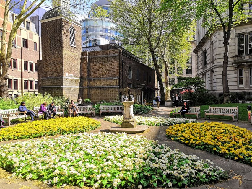 Secret Old London Walking Tour - The bombed-out church shell and wartime London