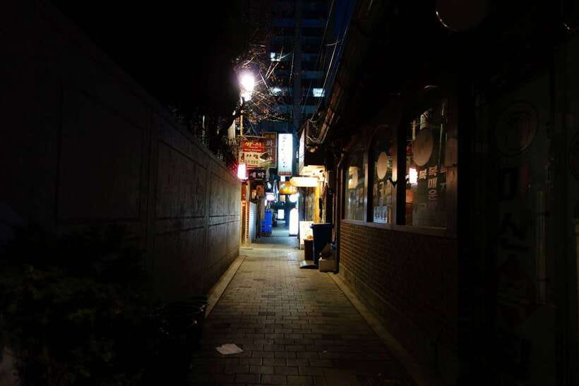 Seoul: Dark Side of the City and Ghost Stories Walking Tour - Why Seoul’s familiar sights feel different at night