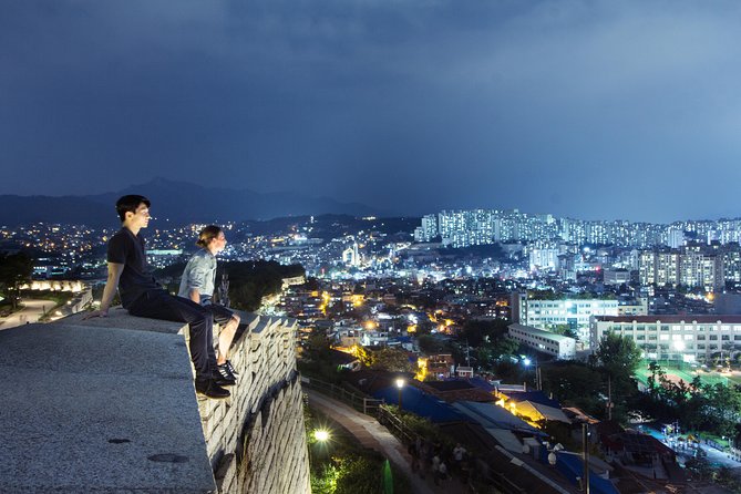 Seoul moonlight walking tour with local historian - Quick points before you book