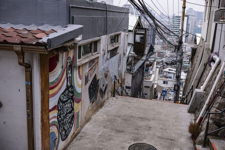 Seoul: Nighttime Hidden Gems Walking Tour - Why this short Seoul walk feels different