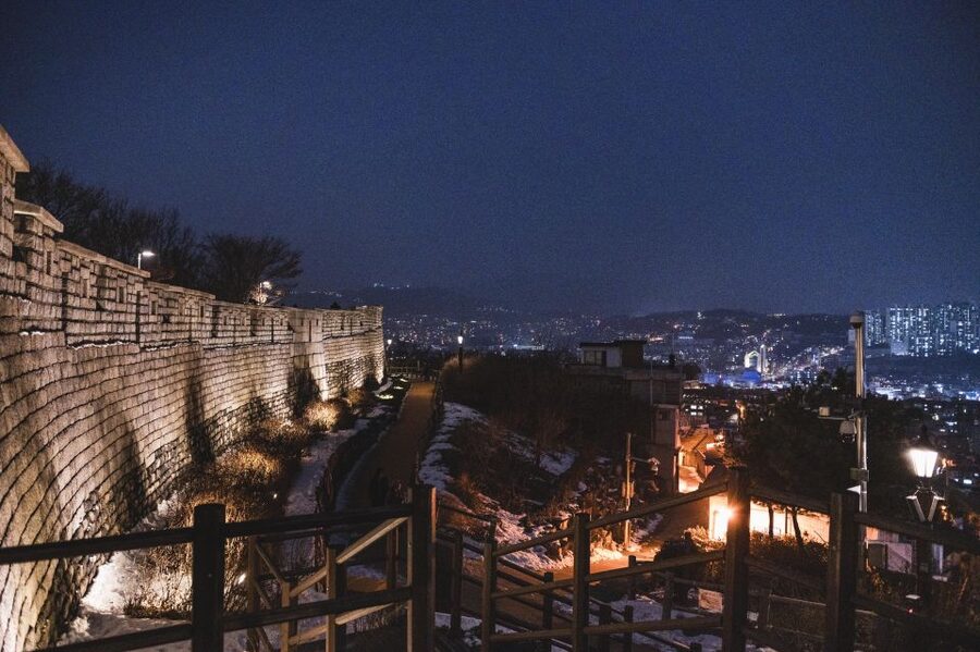 Seoul: Nighttime Hidden Gems Walking Tour - Walking difficulty, clothing, and timing