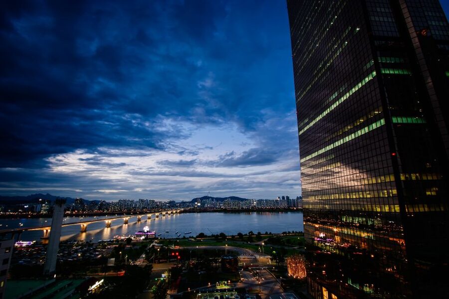 Seoul: Private Walking Tour with a Local - A private introduction to Seoul, built around you