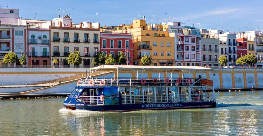 Seville: Panoramic Cruise, Hop-On-Hop-Off Bus & Walking Tour - Key points at a glance