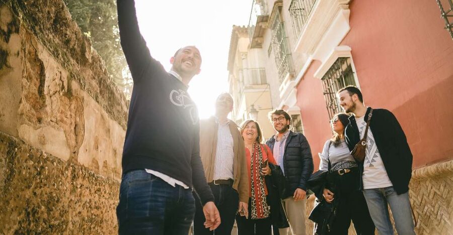 Seville: Small-Group Jewish Quarter Discovery Walking Tour - Jardines de Murillo and the final section