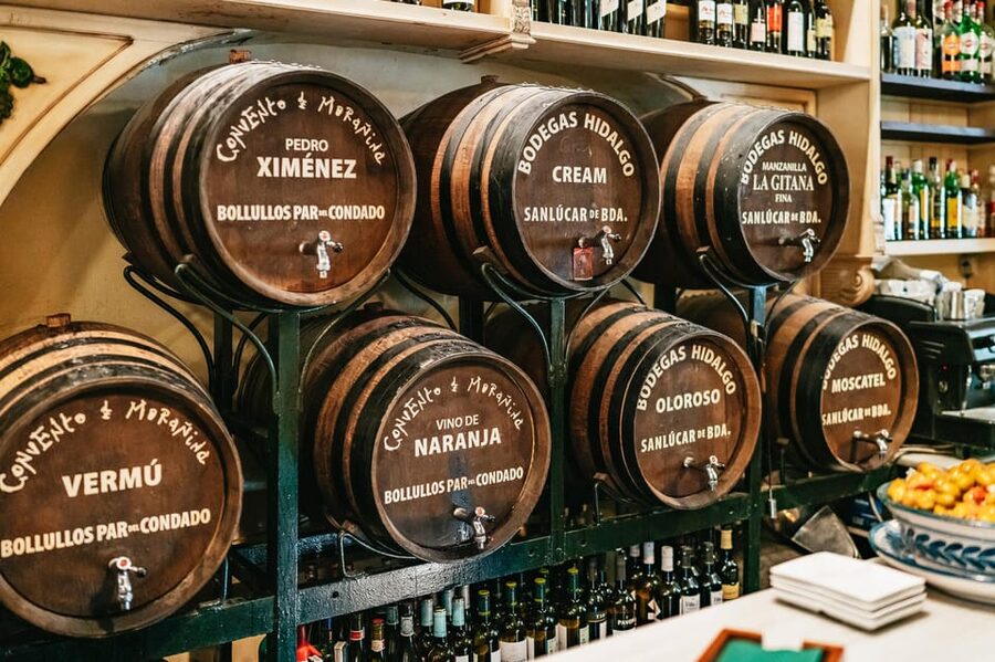 Seville: Tapas, Taverns and History Guided Walking Tour - Bodeguita Antonio Romero Arfe and the main tapas dinner