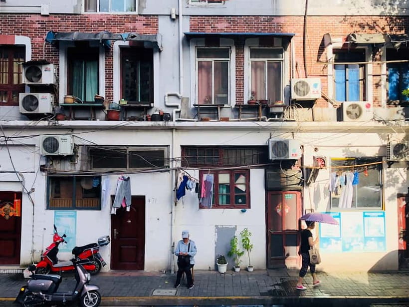 Shanghai Highlights Walking Tour With A Real Local - Starting at East Nanjing Road