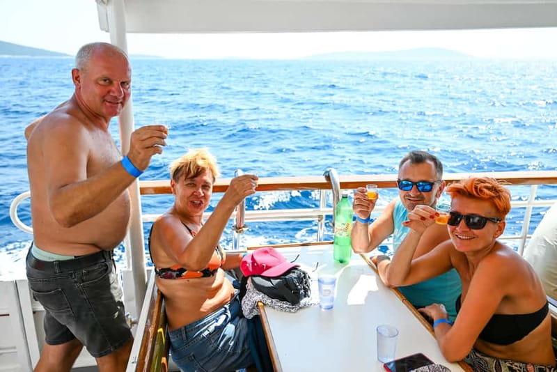 Shipwreck - Blue Lagoon All Inclusive + Trogir Walking Tour - Should you book the Blue Lagoon and Kontesa tour?
