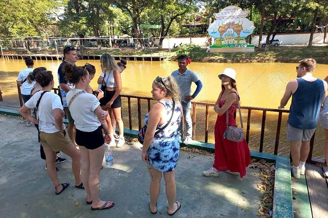 Siem Reap: City Walking Tour - Wat Preah Prom Rat and the reclining Buddha
