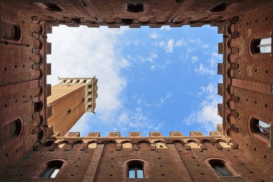 Siena: 3h Private City Walking Tour with Optional Cathedral - Palazzo Tolomei and the old Banchi di Sopra