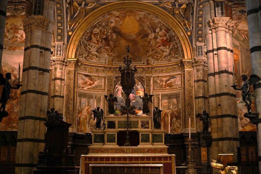 Siena Walking Tour with Cathedral and Crypt & Museum Option - Entering Siena Cathedral with reserved access