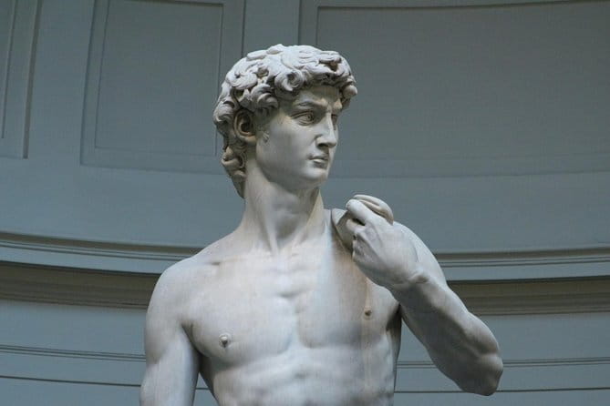 Skip-the-Line Florence Highlights and David Walking Tour - Oltrarno, Florence’s craft-oriented side