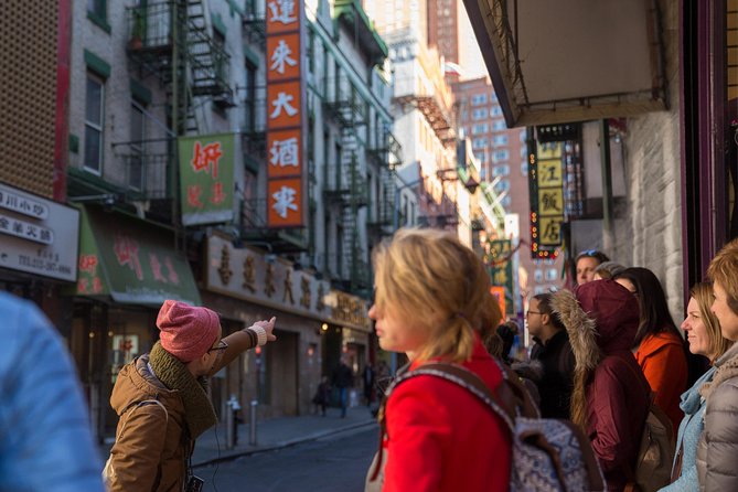 SoHo, Little Italy, and Chinatown Walking Tour in New York - What the guide adds to the experience