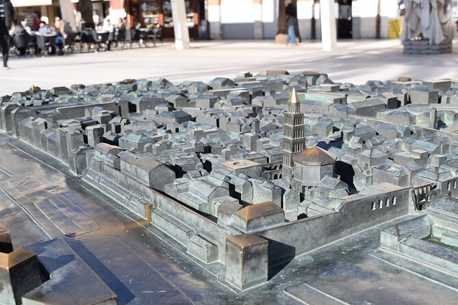Split & Diocletian's Palace Walking Tour - The 24-hour clock at City Square