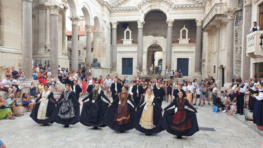 Split: History and Heritage Walking Tour - Roman remains mixed with everyday Split