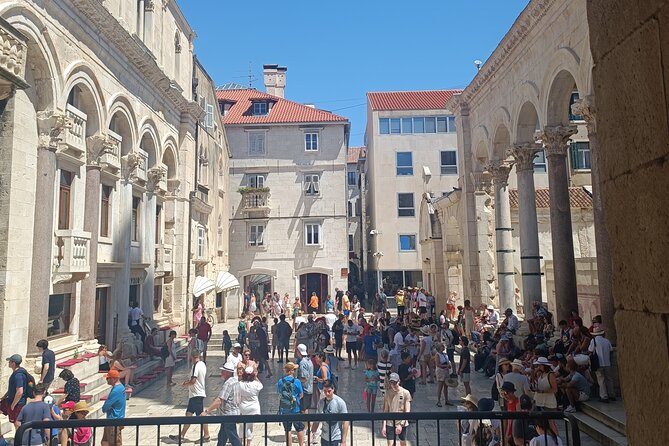 Split Walking Tour with Professor of History - Saint Domnius, from Roman mausoleum to cathedral