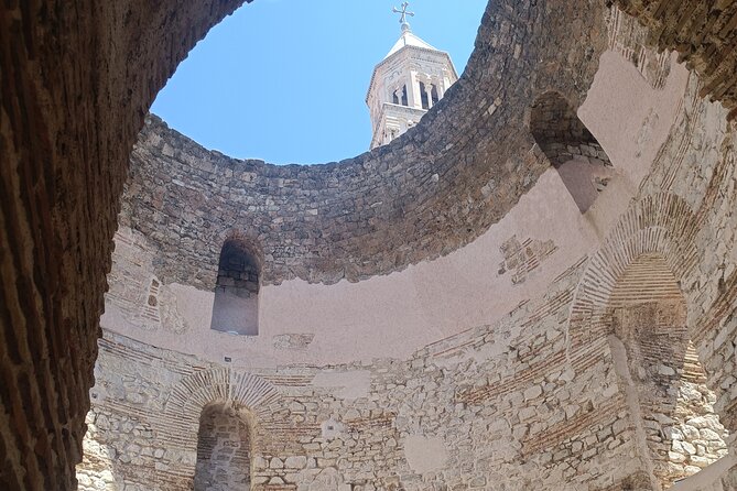 Split Walking Tour with Professor of History - Golden Gate and Gregory of Nin’s lucky toe