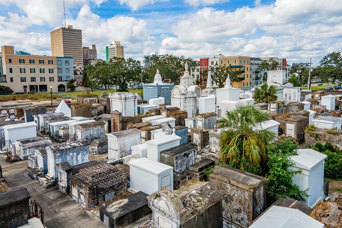St. Louis Cemetery No. 1 Official Walking Tour - What the storytelling adds