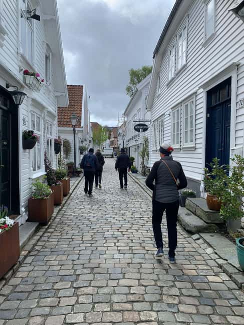 Stavanger: Private Walking Tour with a Local - Who should book this Stavanger walk?