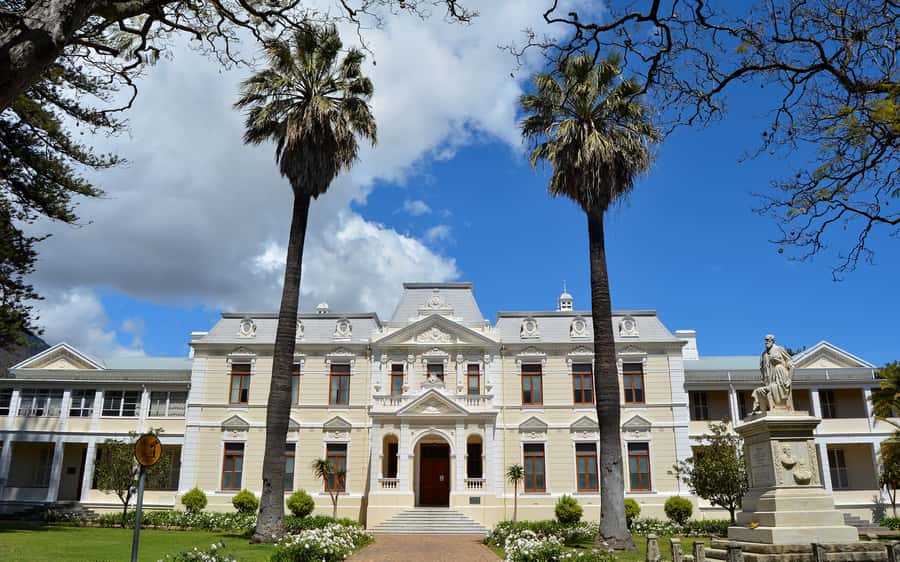Stellenbosch: Guided Historical Walking Tour - The Eerste River explains the town’s beginning